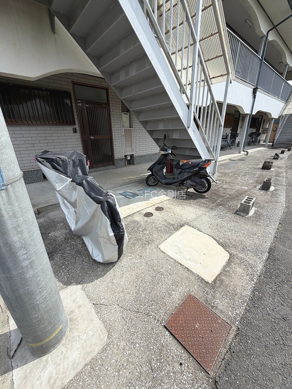 高橋ハイツ 駐車場