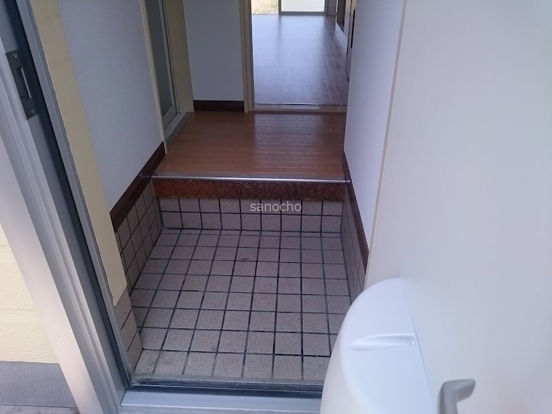 さくらアパート 玄関