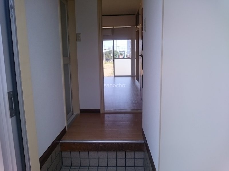 さくらアパート 玄関