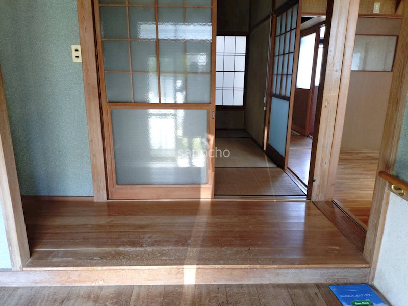 おおすみ貸家 玄関