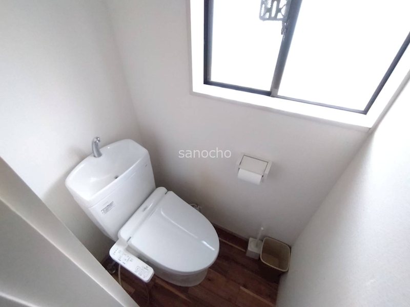 ハイツダイリン長塚戸建 トイレ