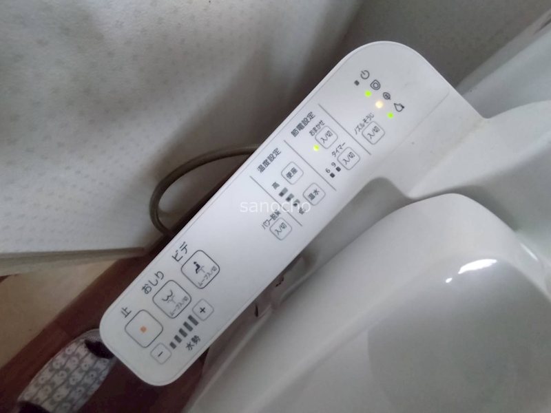 ハイツダイリン長塚戸建 トイレ