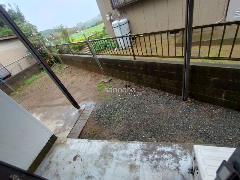 ハイツダイリン長塚戸建 庭