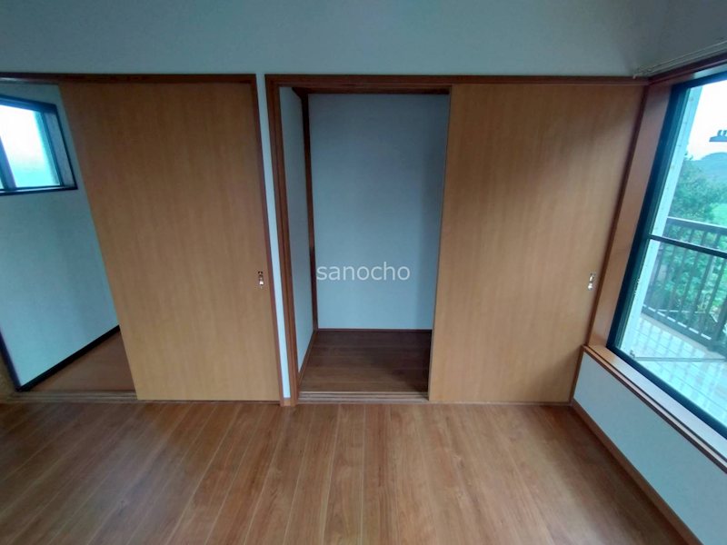 ハイツダイリン長塚戸建 収納
