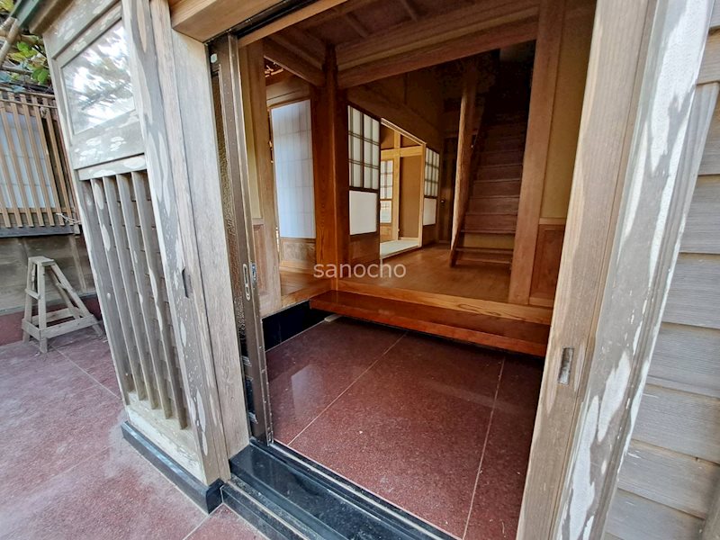 南小川町戸建 玄関