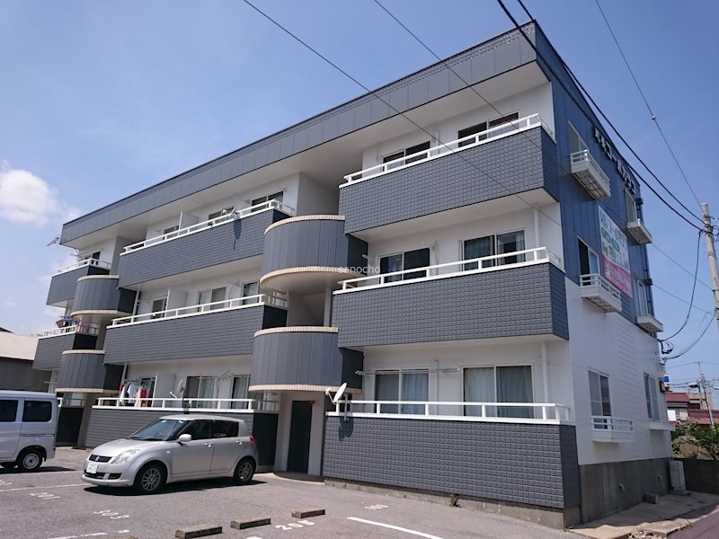 丸長コーポカラコ 外観
