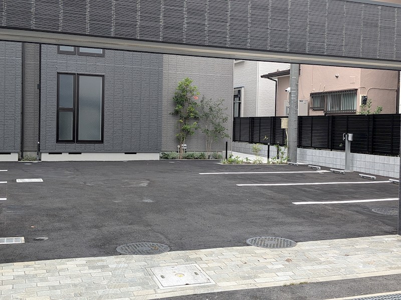 アノイエ 東棟 駐車場