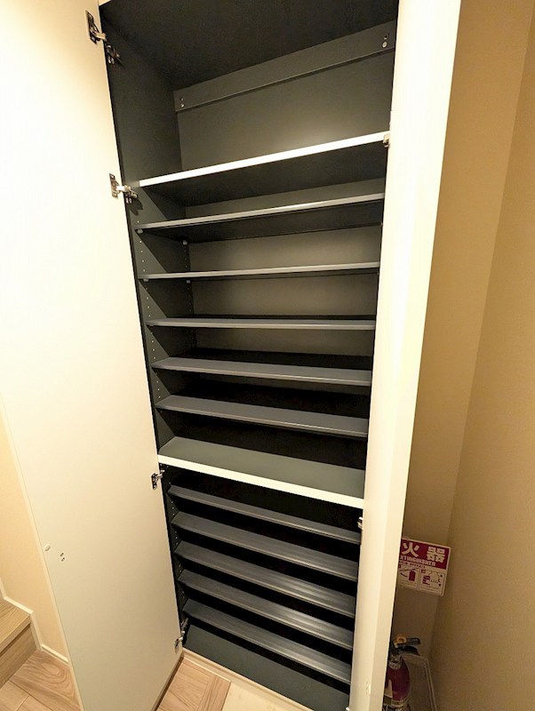 エルフズマンション 収納