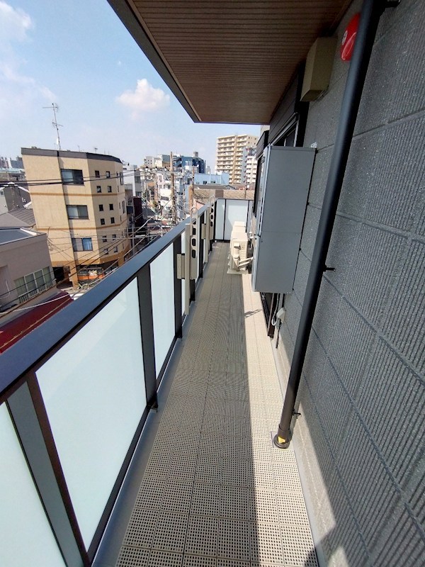 Advantage 24 ベランダ
