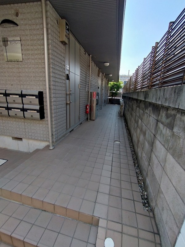 サニープレイス エントランス
