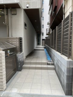 コーネリアス エントランス