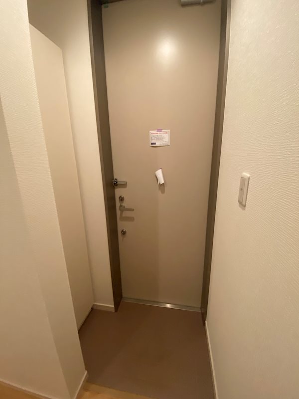 La  fontaine 横浜/鶴見 玄関