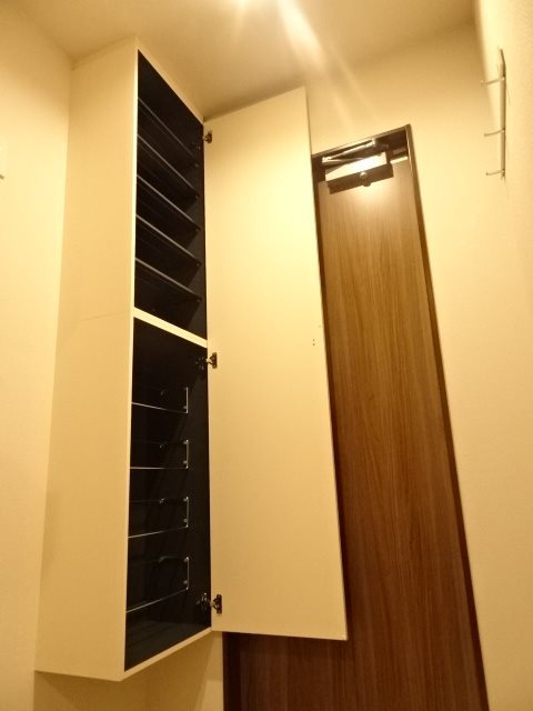 Mother  Tree 玄関