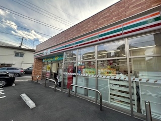 ルミエール田園調布 コンビニ