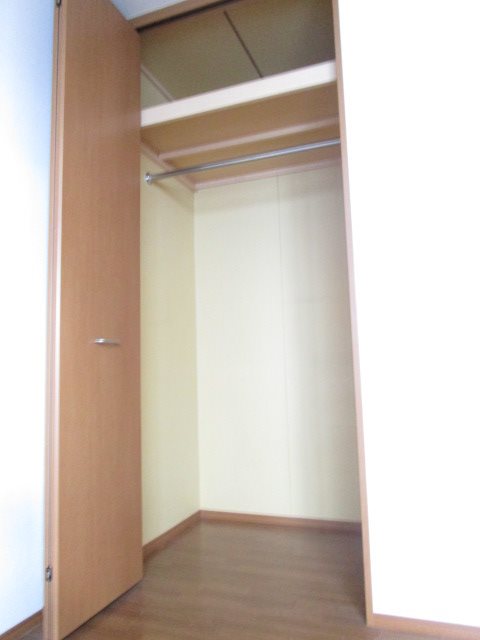 アゼリアハウス 収納