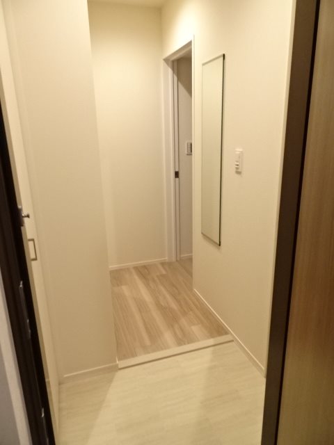 神奈川県川崎市川崎区伊勢町2-8 玄関