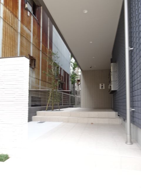 神奈川県川崎市川崎区伊勢町2-8 エントランス