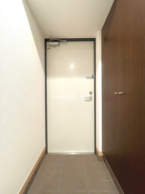 ウインステージ平尾 玄関