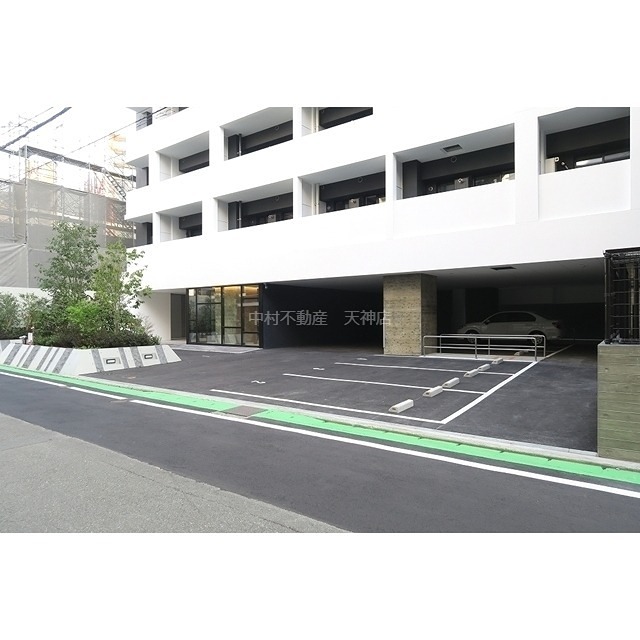 ラクレイス平尾山荘通り 駐車場