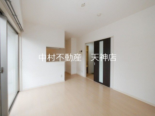 KRISKAR 外観
