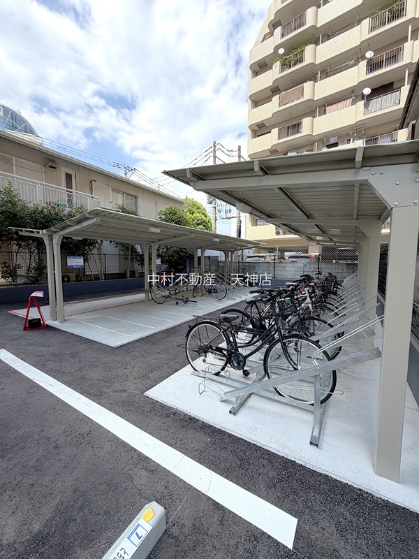 アルティザ博多ミッドシティ 駐車場