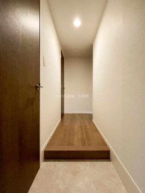 福岡県福岡市中央区渡辺通４丁目 玄関