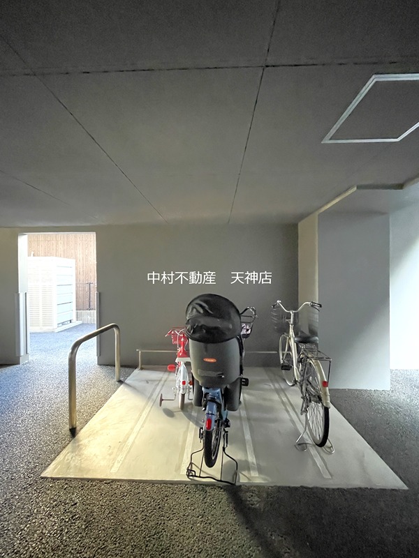 グランドレジデンス高宮 駐車場