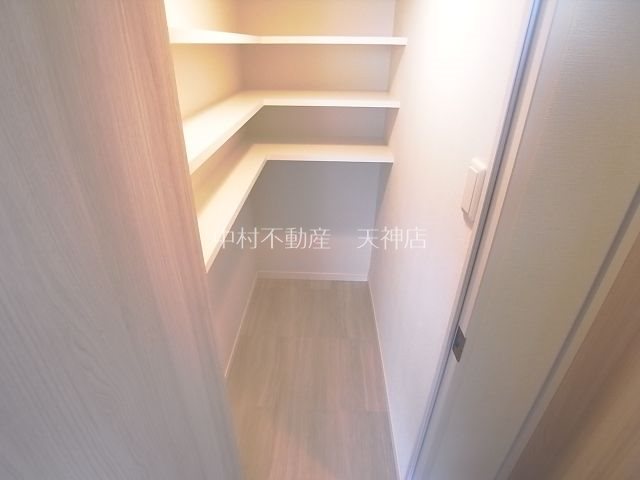 グランエターナ福岡警固 収納