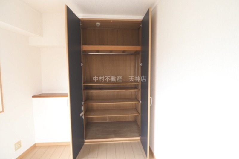 ヴァロンセ薬院 収納
