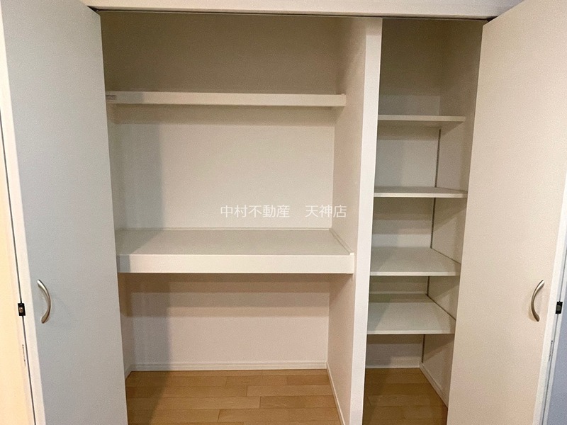 アントレ平尾参道 収納