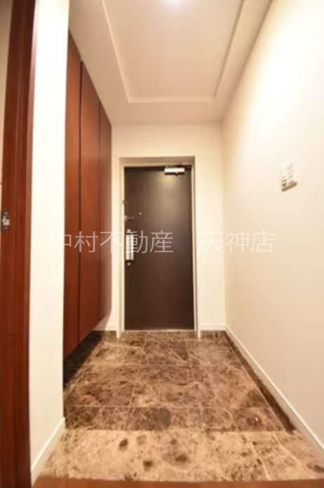 KDXレジデンス平尾浄水町 玄関