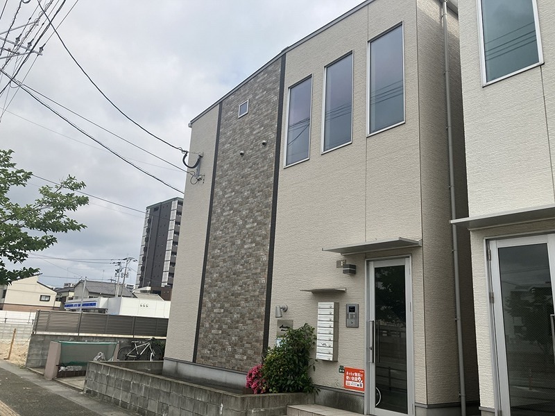 Acero箱崎 外観
