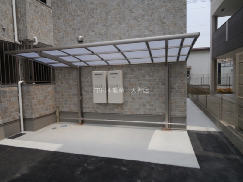Maison de ROKU(メゾンドロク) 駐車場
