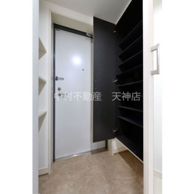 LIBTH箱崎南 玄関