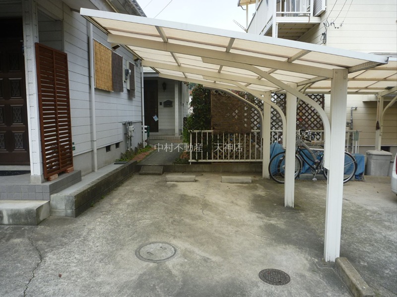 片江貸家 駐車場