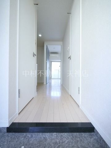 エンクレスト天神Ⅳ 玄関