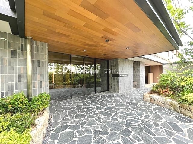 福岡県福岡市東区水谷２丁目 エントランス