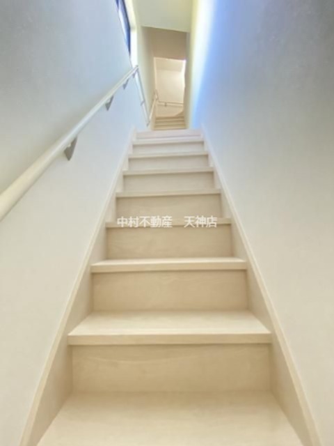 ガレット箱崎 玄関