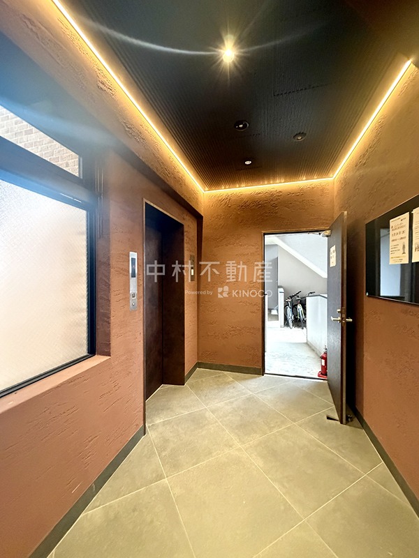 The Glade Residence West ロビー