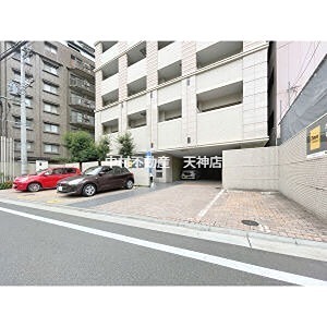 ビエラコート浄水通り 駐車場