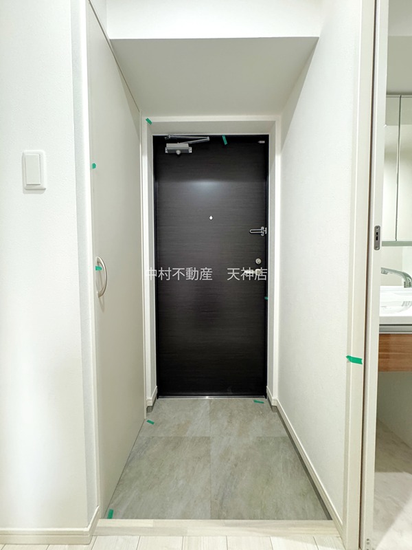 CREST西新 玄関
