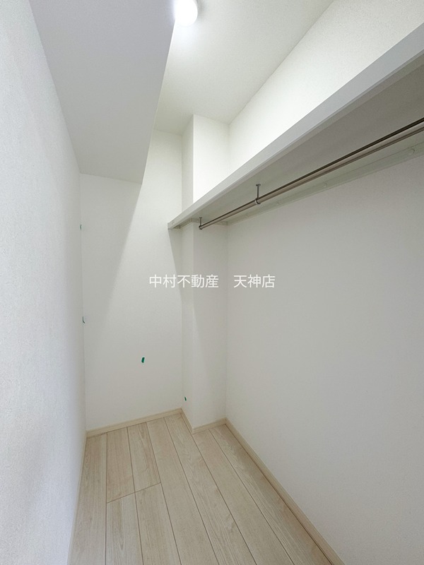 CREST西新 収納