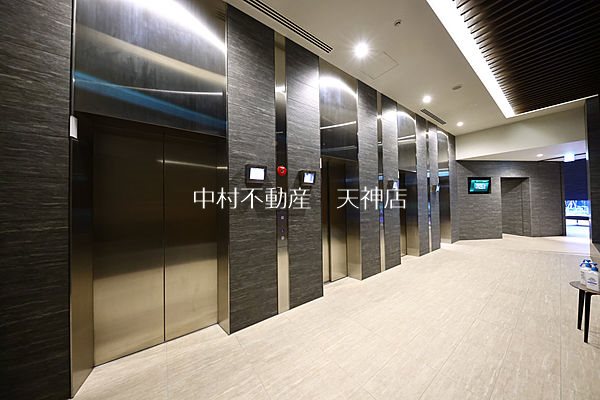 ザ・パークハウス福岡タワーズEAST ロビー