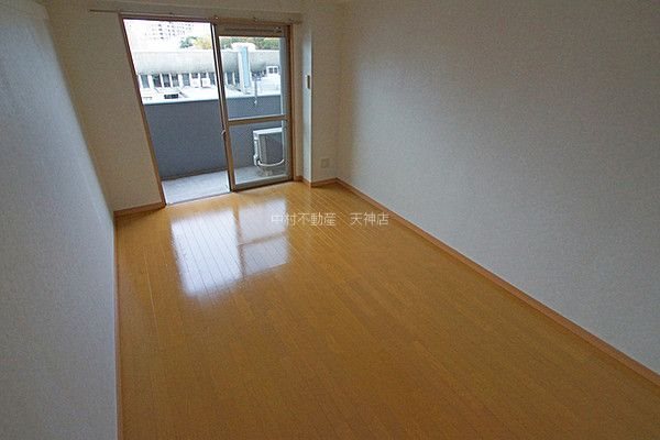 アクタス桜坂レノア リビング