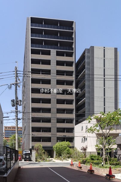 エンクレスト天神南PURE 外観