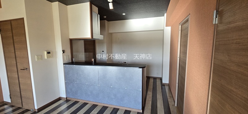 エイチス高宮 玄関