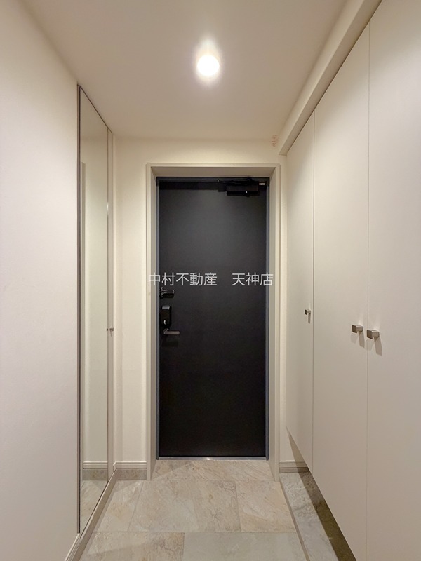 エスペランサ天神南 玄関