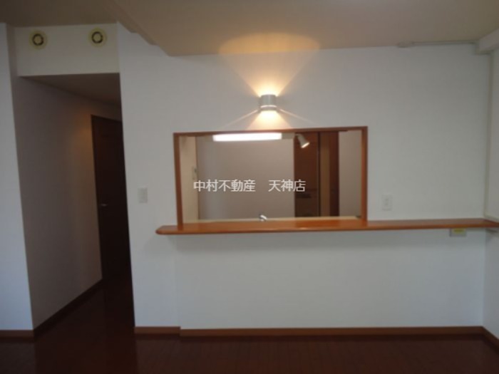 アンピール姪浜駅南 リビング
