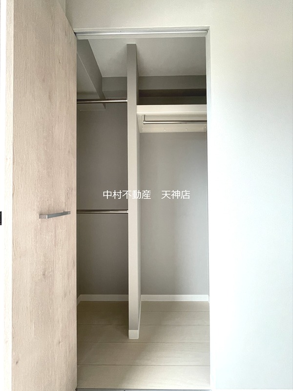 インプルーブ西新 収納