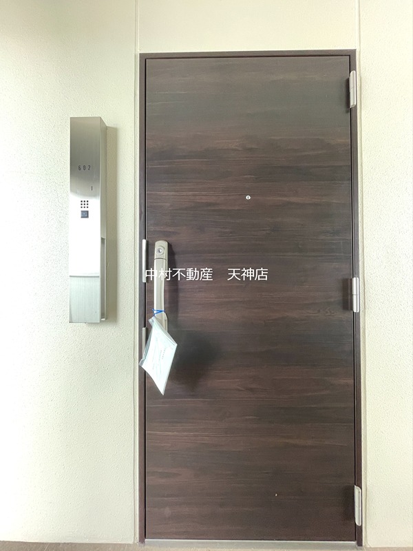 インプルーブ西新 玄関